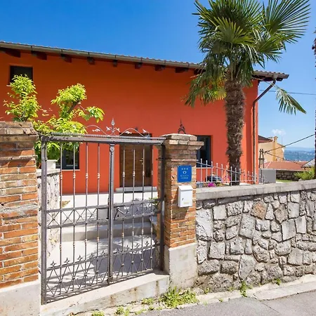 Lomida أوباتيا