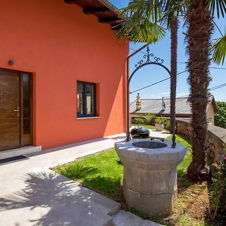 Lomida Villa