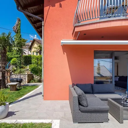 Lomida أوباتيا